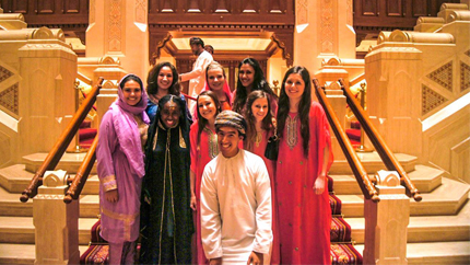 Alumnus C.J. Aragon, studying in Oman on a Boren Scholarship, meets with NSLI-Y academic year students at the Royal Opera House.