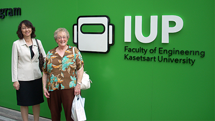 Fulbright Alumna Jennifer Donovan with host at Kasetsart University