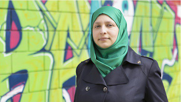 Woman wearing a headscarf
